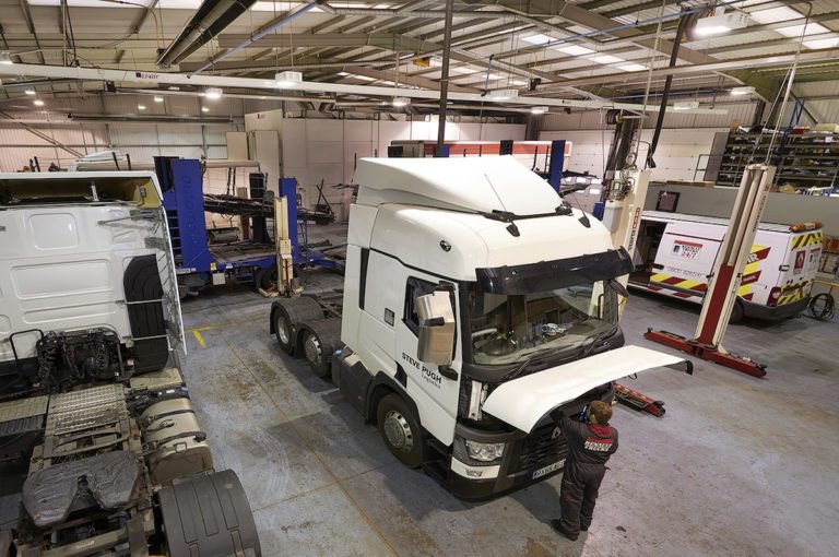Sparks Renault Trucks workshop in Swindon