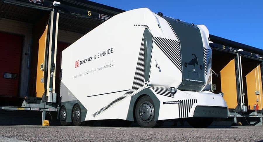 First driverless autonomous truck takes to public roads | The Truck Expert